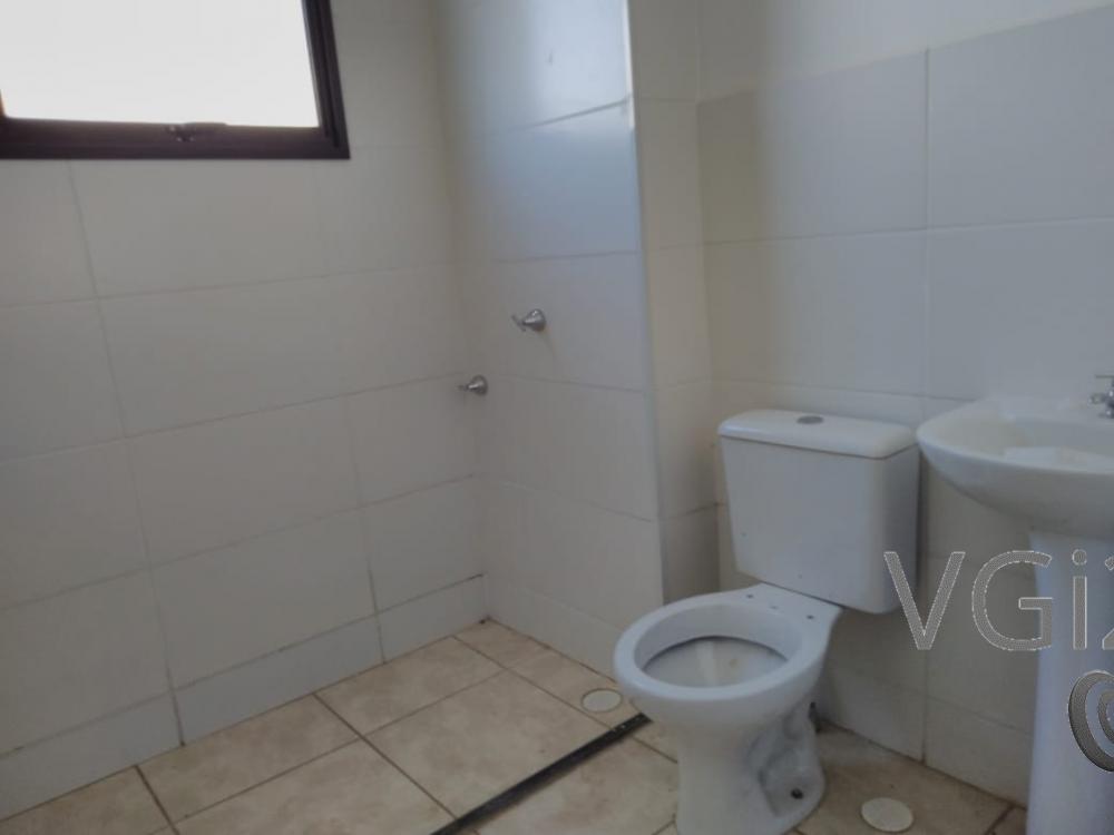 Alugar Apartamento / Térreo em Ribeirão Preto R$ 850,00 - Foto 9
