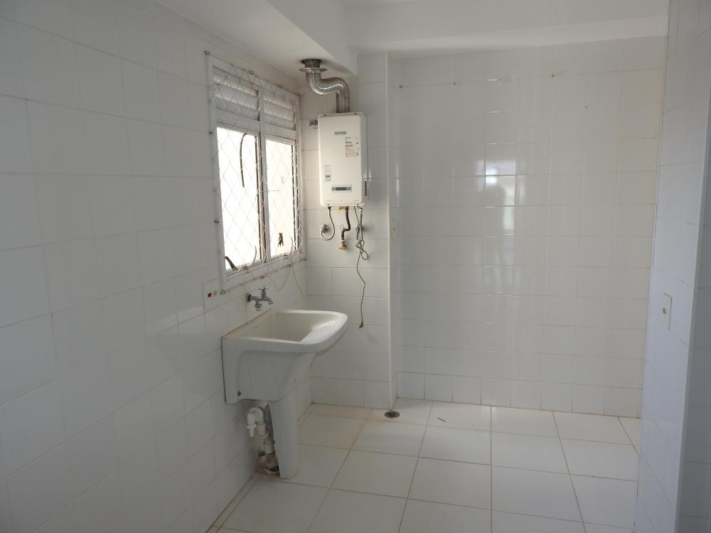 Alugar Apartamento / Padrão em Ribeirão Preto R$ 3.700,00 - Foto 9
