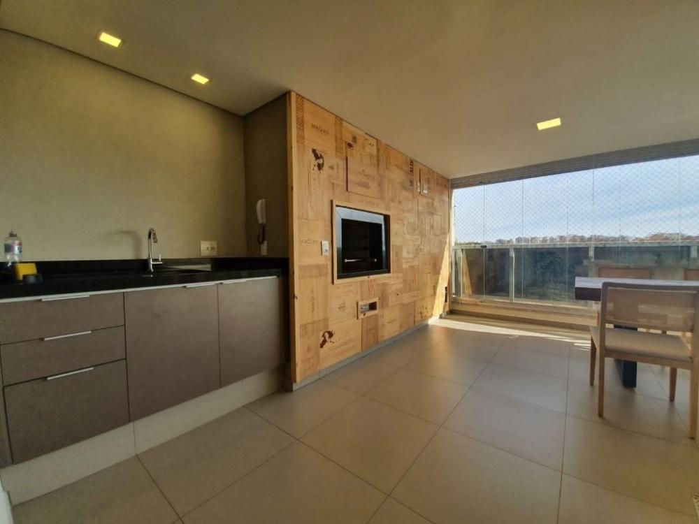 Alugar Apartamento / Padrão em Ribeirão Preto R$ 10.000,00 - Foto 3