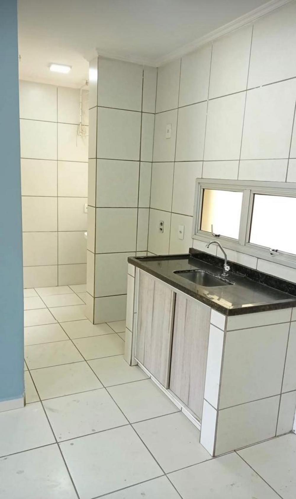 Comprar Apartamento / Térreo em Ribeirão Preto R$ 180.000,00 - Foto 3