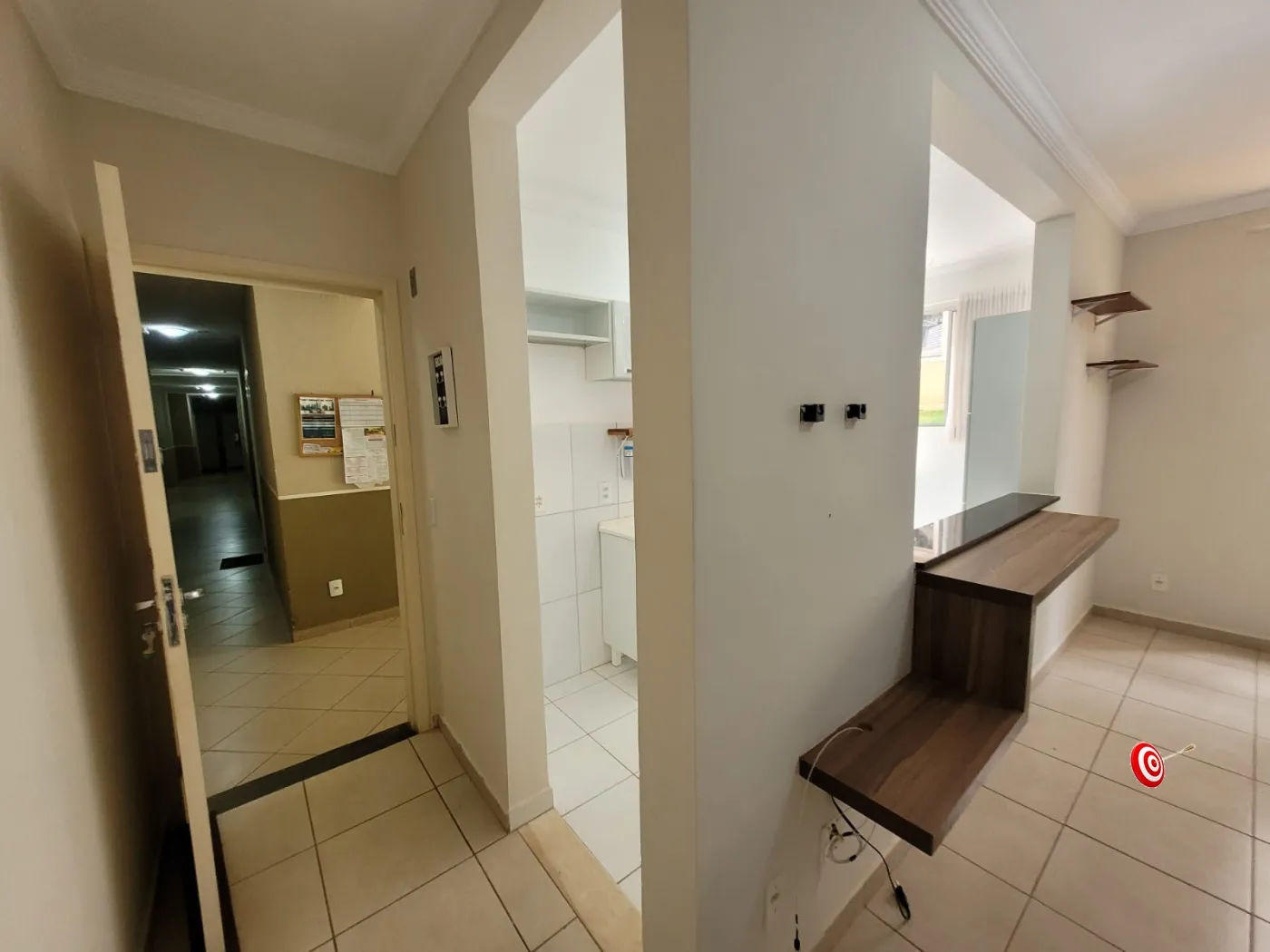 Alugar Apartamento / Térreo em Ribeirão Preto R$ 1.200,00 - Foto 2