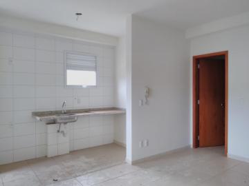 Alugar Apartamento / Padrão em Ribeirão Preto. apenas R$ 220.000,00