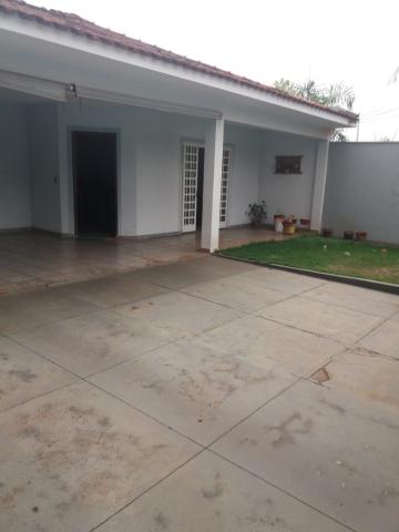 Alugar Casa / Padrão em Ribeirão Preto. apenas R$ 3.300,00