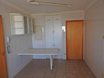 Apartamento Bairro Santa Cruz - 4 dormitórios, 2 suítes
