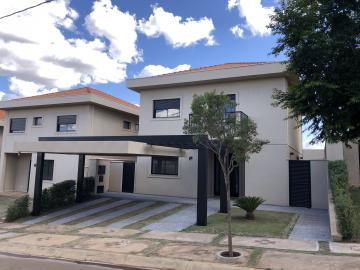 Casa em Condomínio - Vila do Golfe - Condomínio Formosa - 3 Suítes - 195,8 m²