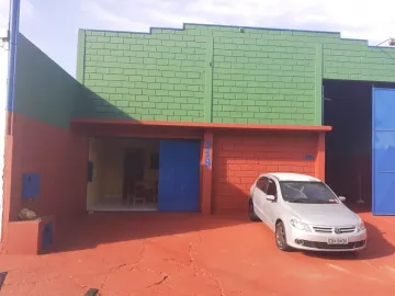 Salão comercial, 328m de area construida, localizado no Bairro Candido Portinari.