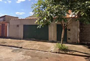 Casa térrea, 116m² de área construída, localizada no Bairro Parque São Sebastião.